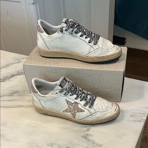 Authentic Golden Goose Sneakers size 38-